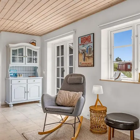 Mikka - 450m From The Sea By Interhome Lakolk