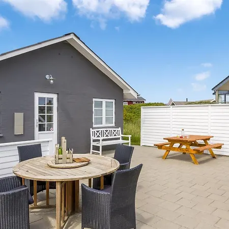 Mikka - 450m From The Sea By Interhome Feriehus Lakolk