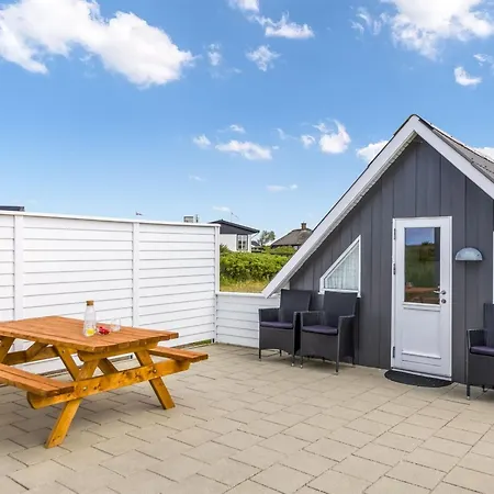 Ferienhaus Mikka - 450m From The Sea By Interhome *